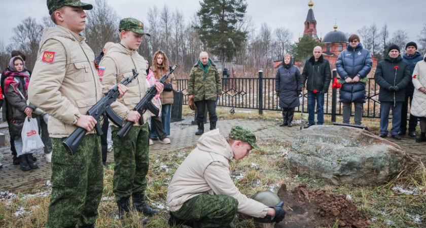 В Рыбинске почтили память неизвестных солдат