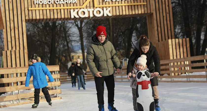 Катки в шести городах Ярославской области будут работать до двух часов ночи