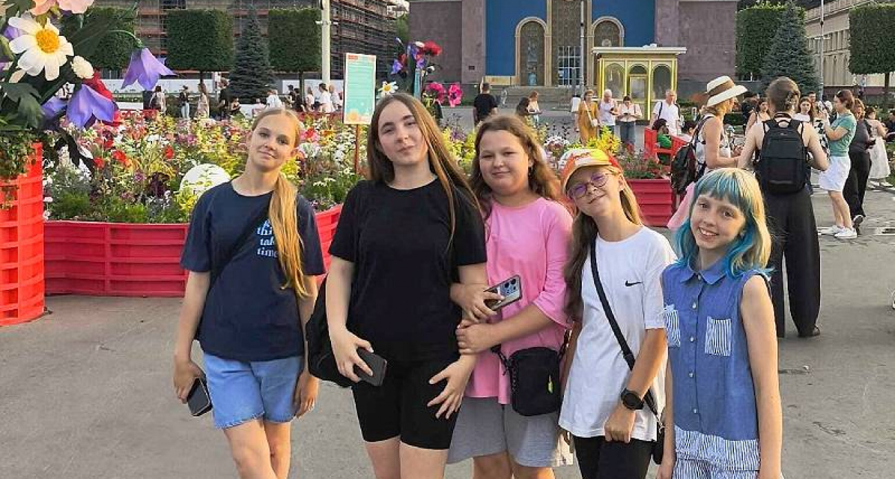 Две школьницы из Рыбинска борются за поездку мечты во Владивосток среди 700 финалистов в "Артеке"