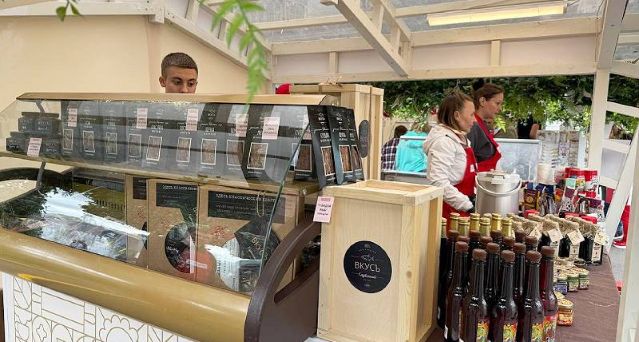 Рыбинские деликатесы из "Рыбинского моря" заинтересовали покупателей из Китая на ВДНХ