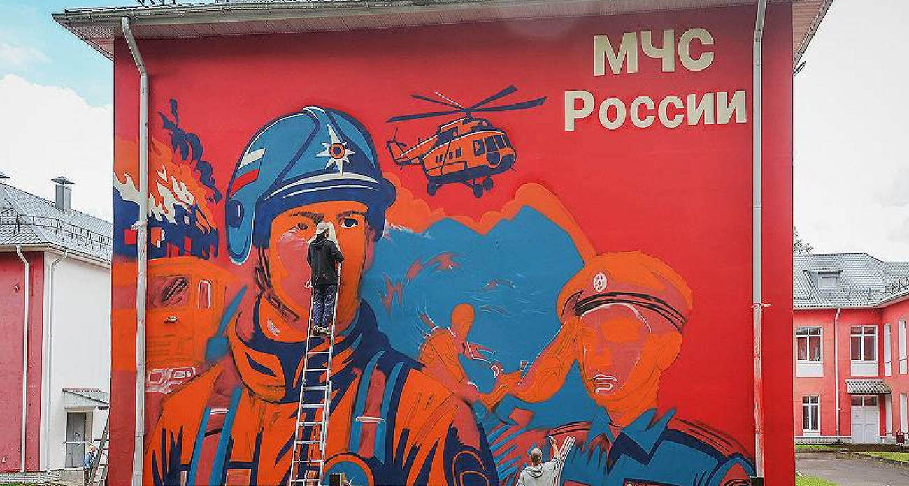 К 1 сентября школу №11 Рыбинска украсит мурал с кадетом МЧС из 60-членного отряда