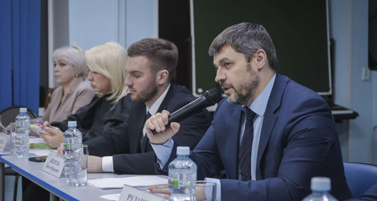 Глава Рыбинска Рудаков экстренно встретится с жителями Бама в школе №30