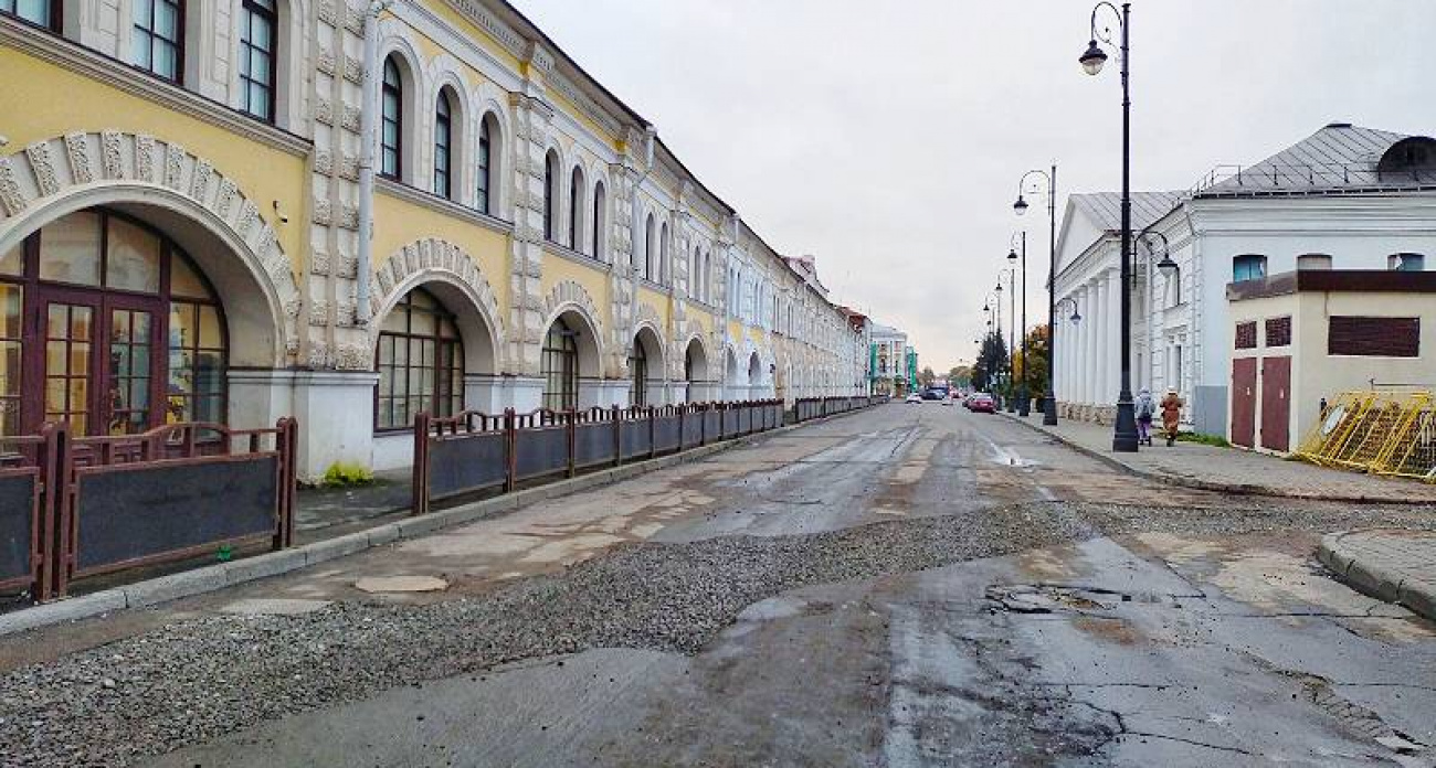 Волжскую набережную Рыбинска открыли без асфальта после ремонта теплосетей