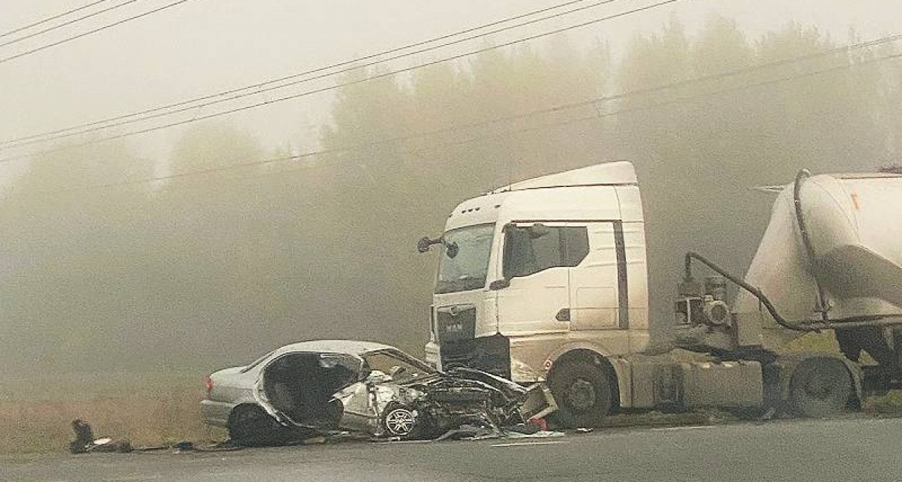 "Пассажира вырезали из Kia": четверо пострадали в ДТП с зерновозом в густом тумане