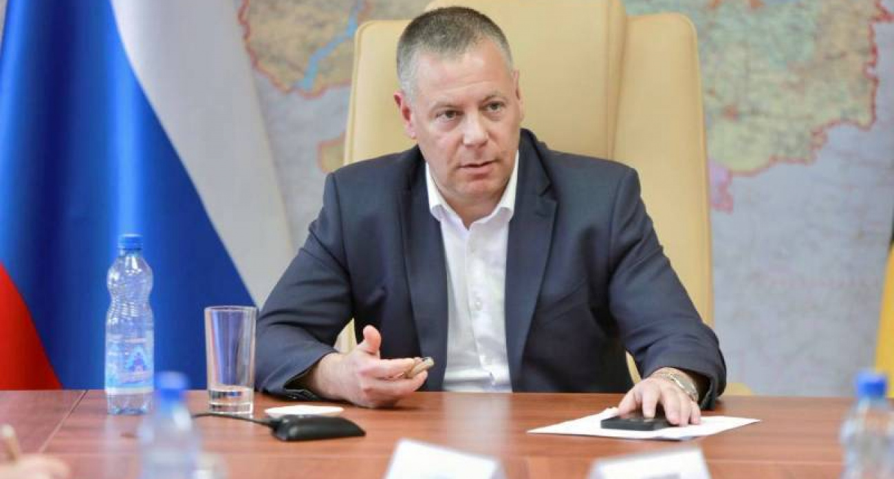 Губернатор выявил 670 дефектных люков в Ярославле и дал срок до декабря