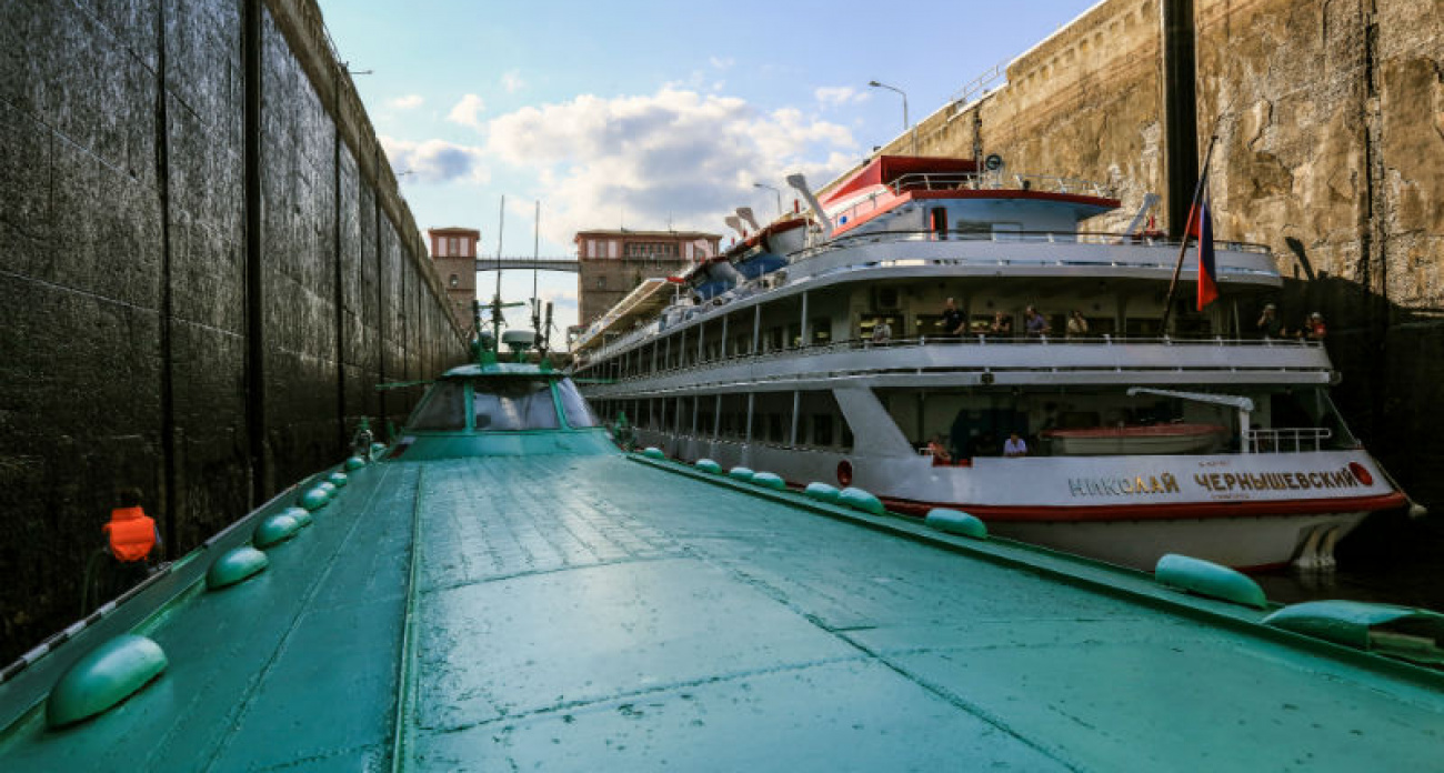 Рыбинский шлюз пропустил 14,4 тысячи судов и нарастил грузооборот до 9 млн тонн