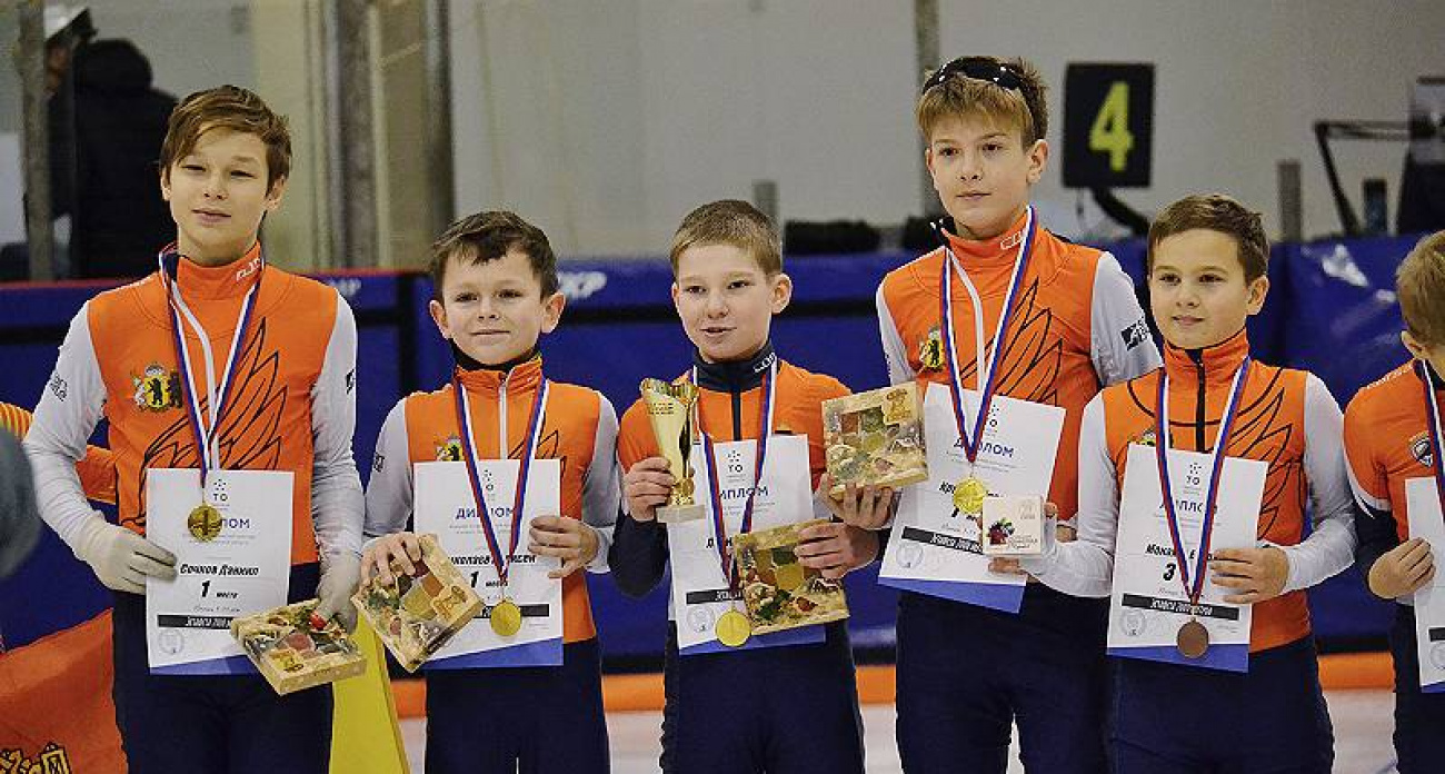 Рыбинские шорт-трекисты разгромили соперников из 5 регионов, завоевав 15 медалей в Твери