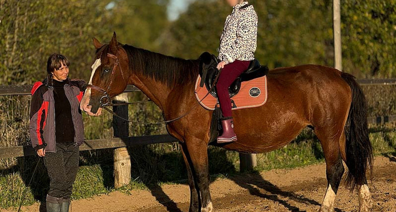 "Подкова на здоровье": как лошади лечат детей с аутизмом и синдромом Дауна