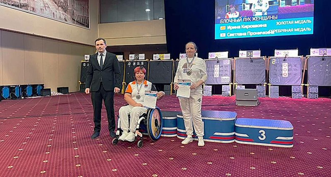 Серебро среди сотни ветеранов: рыбинская лучница покорила международный турнир в Орле