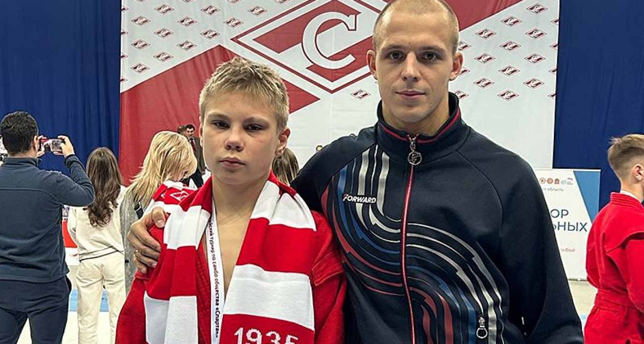 14-летние герои Рыбинска: Даниил Лебедев выиграл 8 схваток и завоевал серебро на пути к первенству России