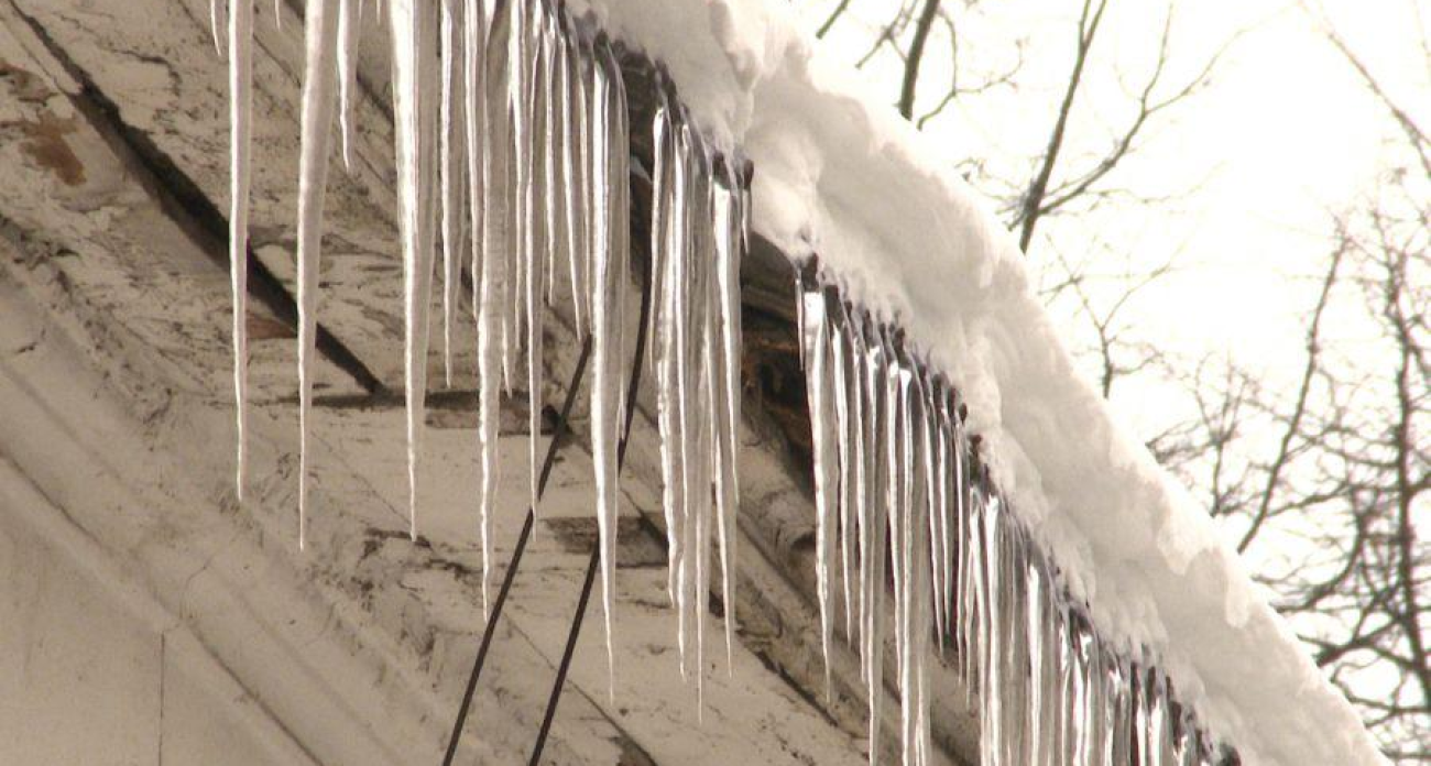 13 управляющих компаний Рыбинска оштрафованы на 1 млн рублей за неубранный снег и наледь