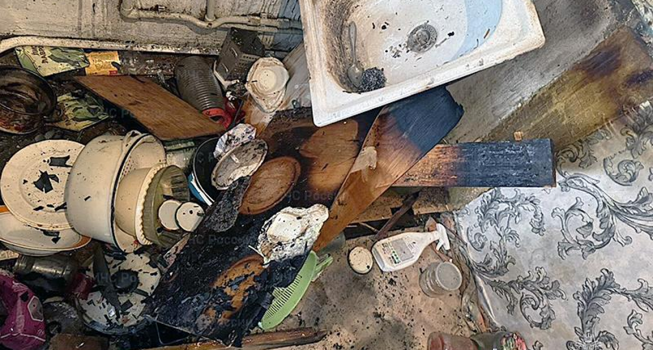 Кухонный стол в Рыбинске потребовал вызова трёх пожарных машин