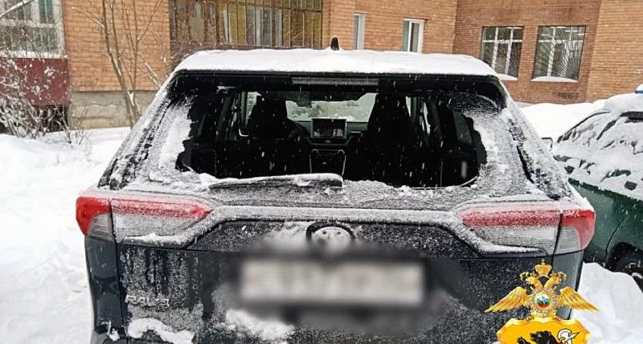 Пьяный рыбинец разгромил Toyota на 87 тысяч из-за сигнализации