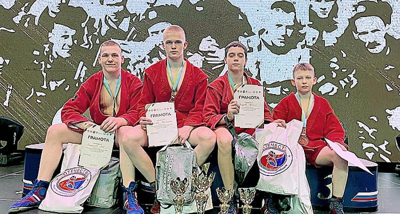 Рыбинские самбисты взяли 3 из 4 медалей всероссийского турнира