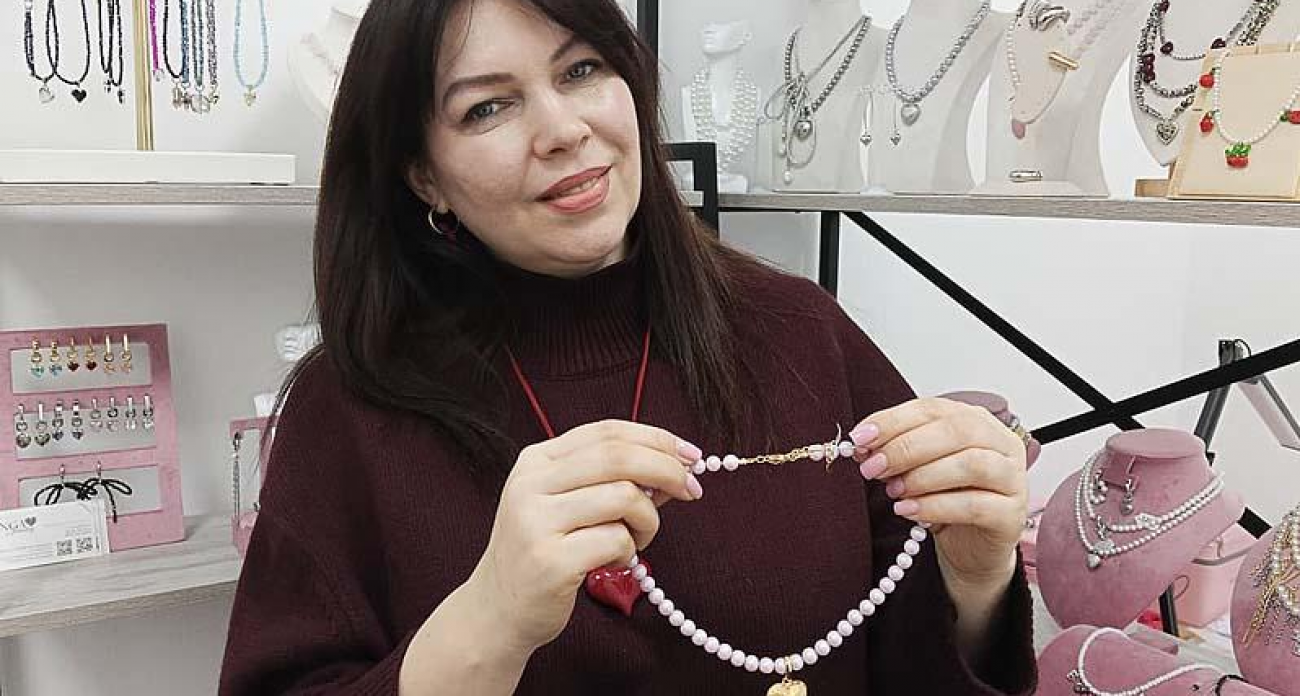 Юрист бросила магазин ради сережек и получила соцконтракт