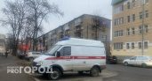 Росгвардейцы помогли скорой проехать мимо агрессивного мужчины в Рыбинске