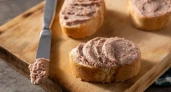 Аппетитная намазка на хлеб: выходит настолько вкусной, что домашние просят добавки — превосходит любую колбасу