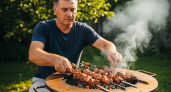 Секрет сочного шашлыка: что обязательно добавить в маринад, чтобы никогда не пересушить мясо