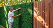 Забудьте о поливе и стрижке: искусственный газон на заборе - секрет идеальной дачи без хлопот