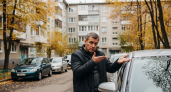 Если увидите тряпку на зеркале своего авто — ни в коем случае не выходите из машины