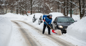 Официальный вердикт ГАИ про дворовые баталии за снег: кто первым лопату взял, тот и хозяин парковки