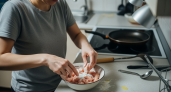 Забытый бабушкин трюк с простым ингредиентом превращает обычную курицу в ресторанное блюдо за минуты