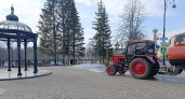 В Рыбинске стартовала весенняя мойка улиц, площадей и остановок