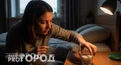 Оставила стакан соли в спальне на ночь: простой лайфхак изменил микроклимат в доме без лишних затрат