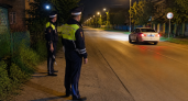 В Песочном перевернулся Renault: водитель сбежал, пассажир в больнице