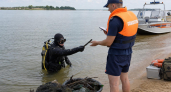 Водолазы подняли со дна арматуру и сети перед открытием пляжей под Рыбинском