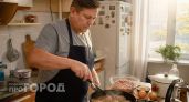 Хватит переводить деньги на масло: жарка на обычной соли дает идеальную корочку и экономит бюджет семьи