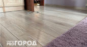 Стала добавлять в ведро для мытья полов щепотку соли: перемены в атмосфере дома заметили даже гости