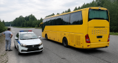 На трассе Рыбинск—Ярославль у шести автобусов и грузовиков нашли опасные неисправности