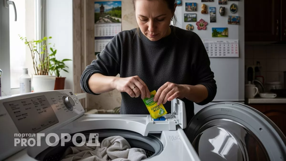 Добавляю щепотку этого средства к порошку и забываю про застарелые пятна на белье навсегда