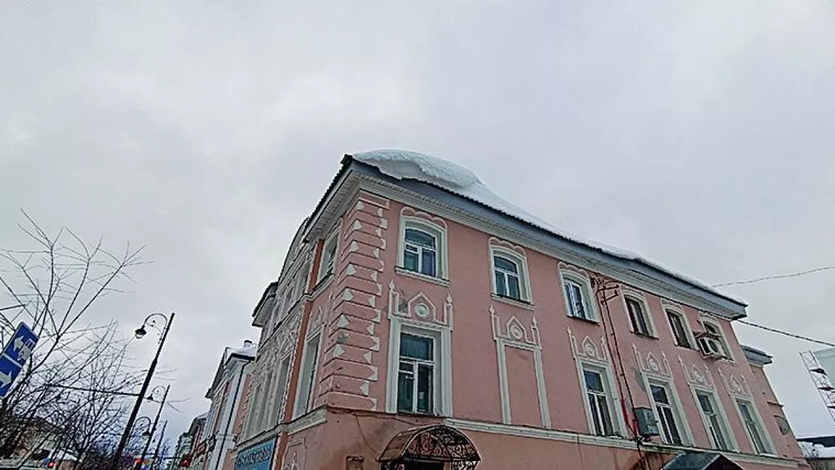 Снежные глыбы обрушились на головы: Рыбинск собрал 5 млн штрафов