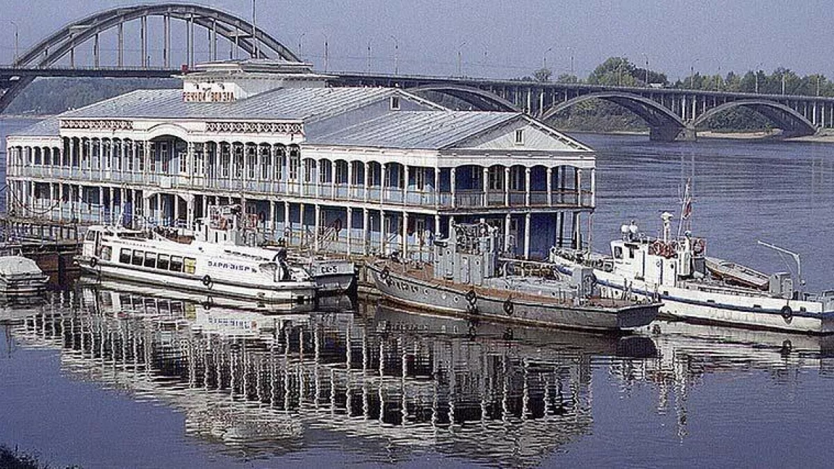 Подрядчик сорвал сроки: дебаркадер в Рыбинске достроят только к 2027 году