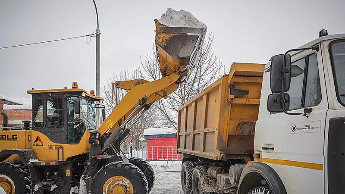 17 828 кубов снега вывезли за неделю из Рыбинска