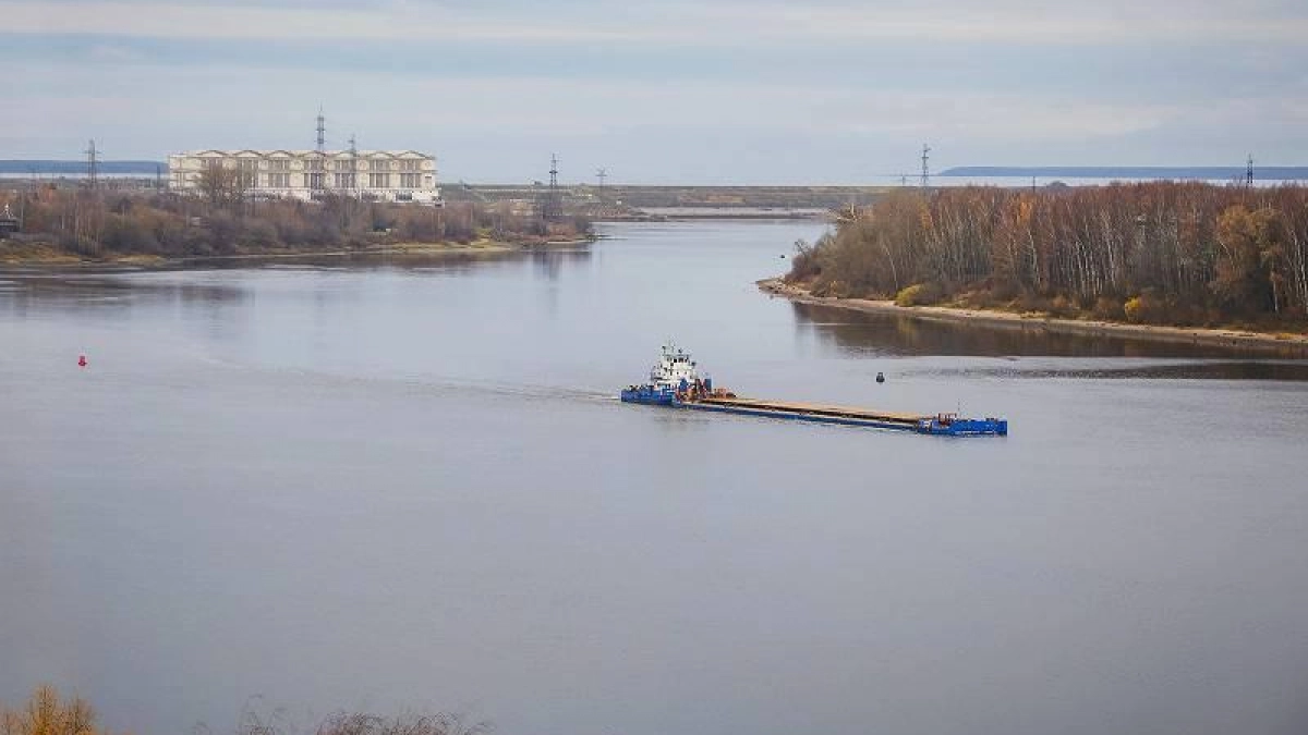 100 кадетов Рыбинска узнали секреты воды от гидроэнергетиков