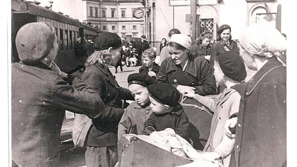 Через Рыбинск на восток: как железная дорога спасала людей от войны