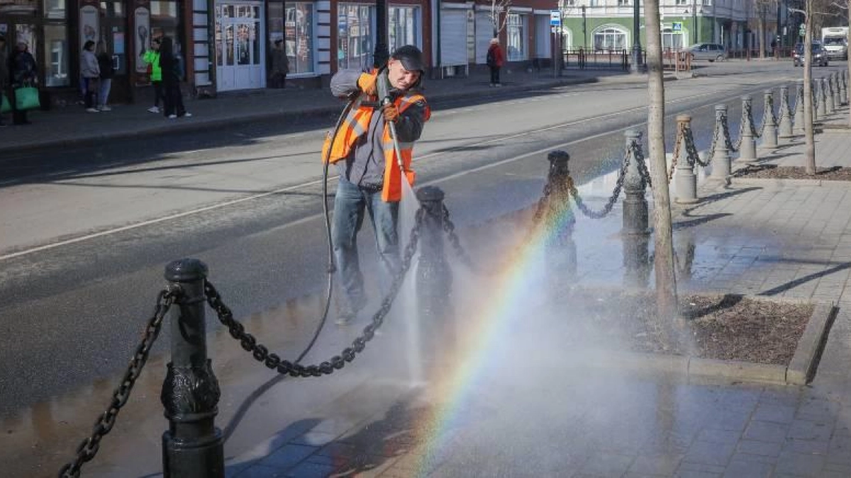 Апрельский месячник уборки в Рыбинске: бизнес заплатит за грязь у входа