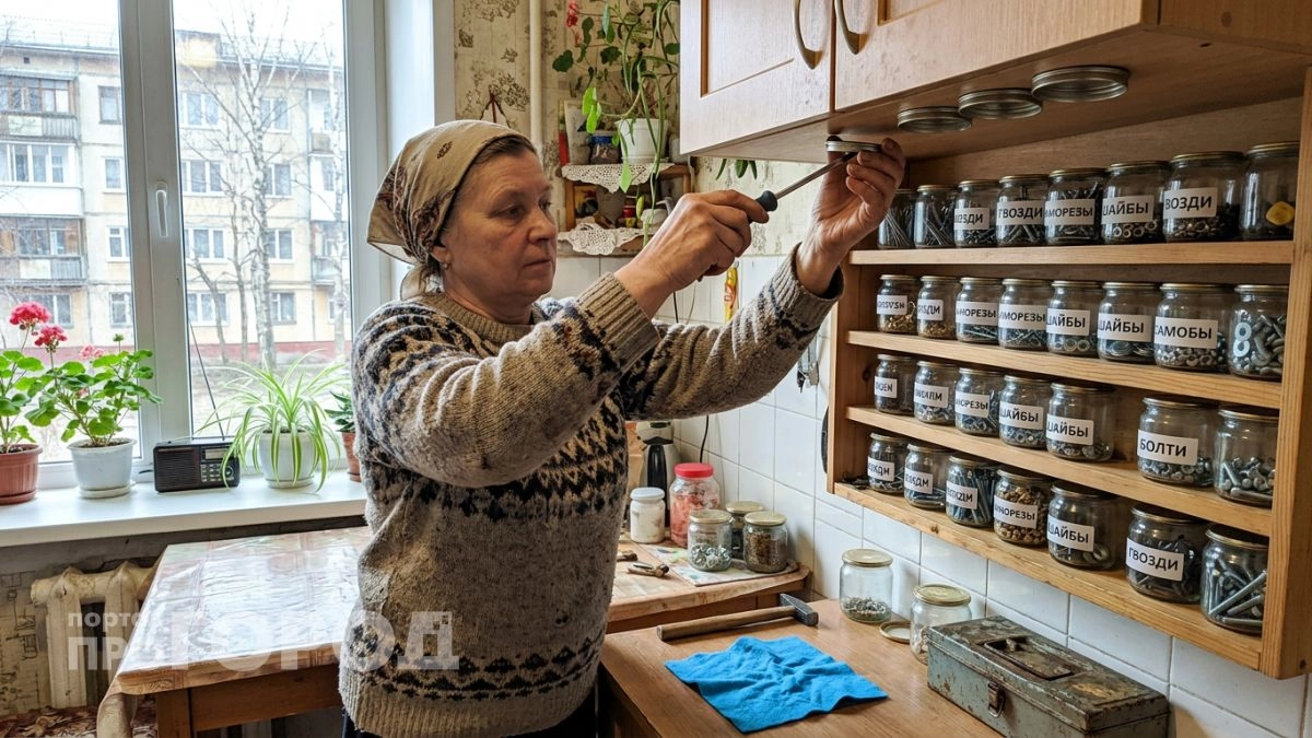 Раньше просто выкидывала винтовые крышки, а теперь делаю из них бесплатные органайзеры и навожу порядок дома