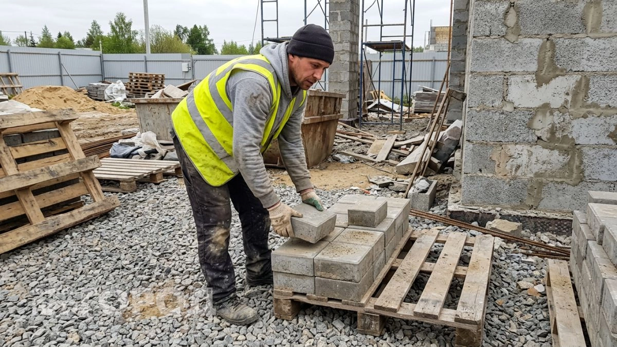 Майские в 2026 году урезали до минимума — вот точный график работы и отдыха для всех россиян