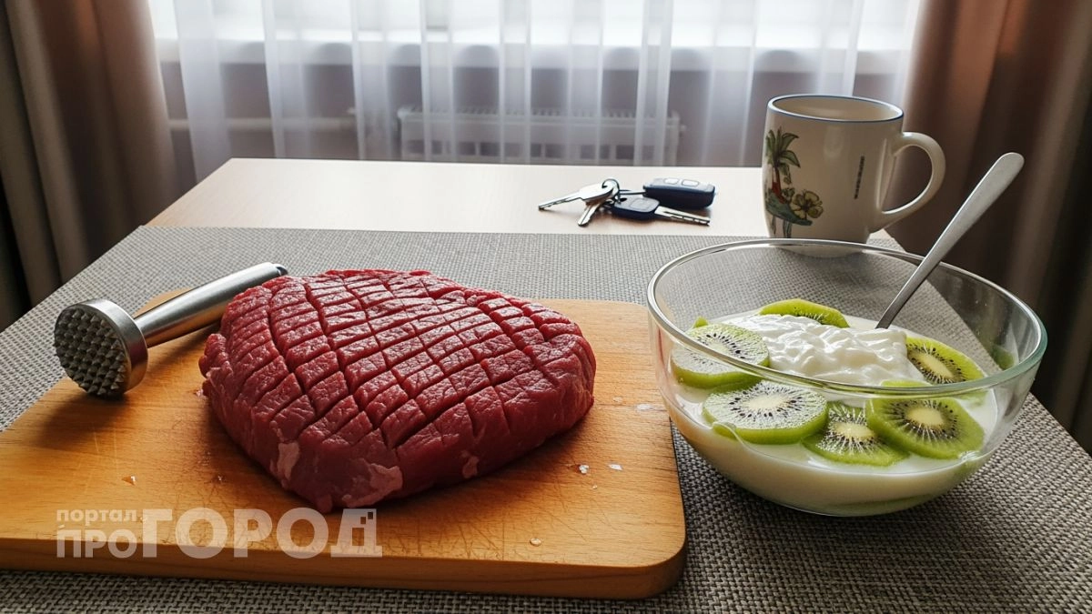 Любое жёсткое мясо за копейки делаю мягче вырезки — просто кладу в маринад два секретных ингредиента