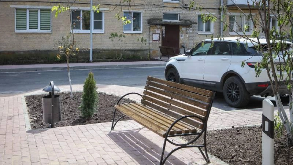 В Рыбинске в 2026 году отремонтируют девять дворов и установят семь площадок