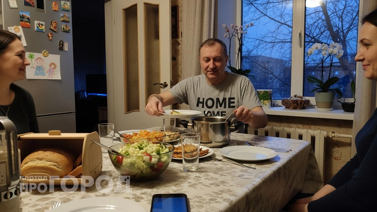 Ваша речь выдает дурные манеры: почему филологи призывают немедленно исключить слово кушать из лексикона