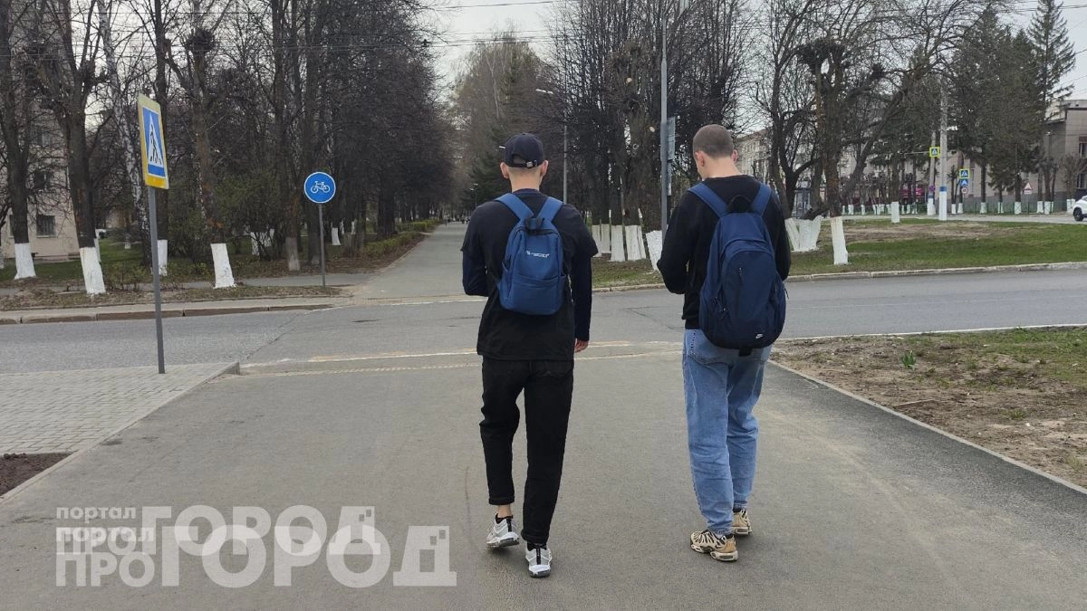 Выкиньте жвачку в мусорное ведро: эта копеечная специя уберет неприятный запах изо рта лучше любого ополаскивателя