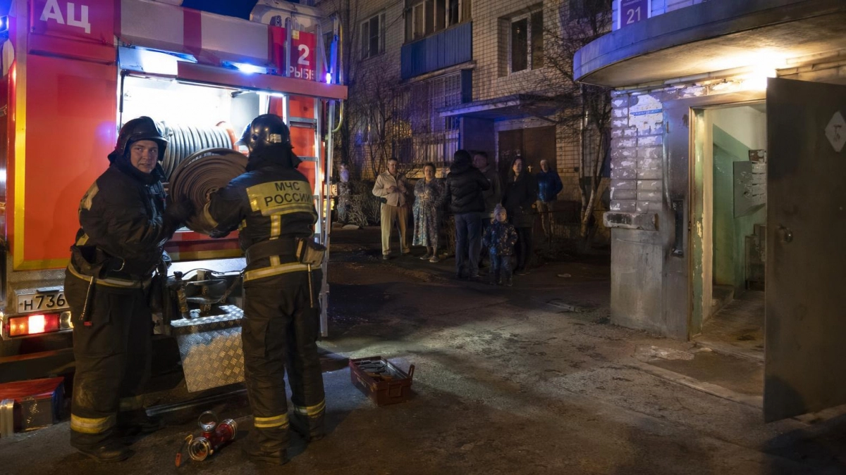 Три пожара за день в Рыбинске: дача сгорела дотла, пострадавших нет