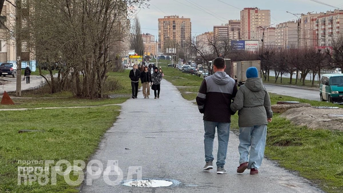 Скрытые маркеры гениальности: 7 особенностей внешности, по которым вы сразу узнаете умного человека
