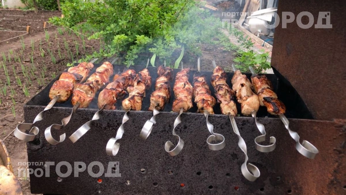 Забудьте про уксус и кефир: мой метод с крепким чаем превращает любое жесткое мясо в нежнейший деликатес
