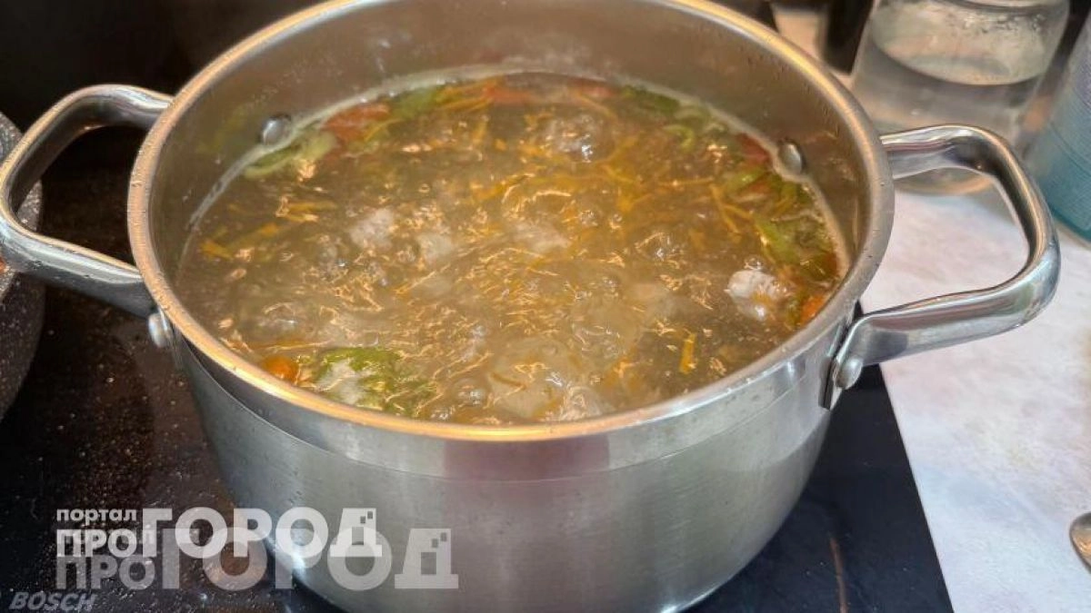 Оставьте борщ на потом: диетологи назвали один суп для крепкого сердца, который нужно есть еженедельно